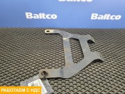 Кронштейн брызговика левый