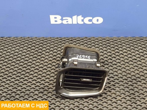 Дефлектор воздушный правый