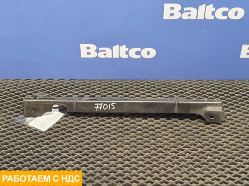 Кронштейн облицовки радиатора левый